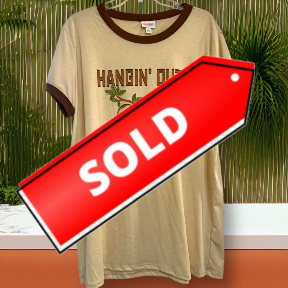 “Hangin' Out” Sloth, Cream Graphic Tee with Brown Trim, XL